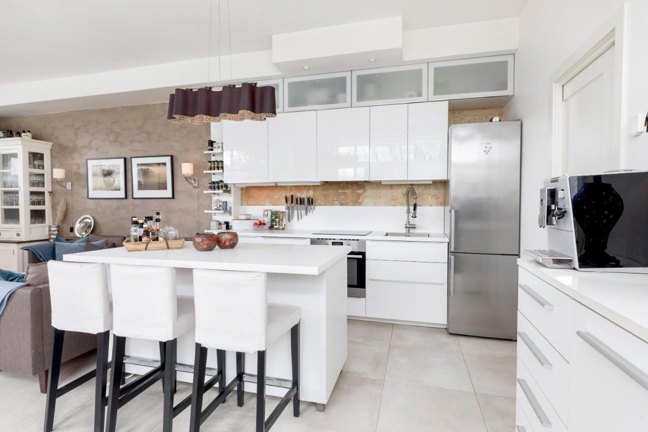 Stylish Apartment With Beautiful Views Of The River, Beach Nearby Кристиансан Екстериор снимка