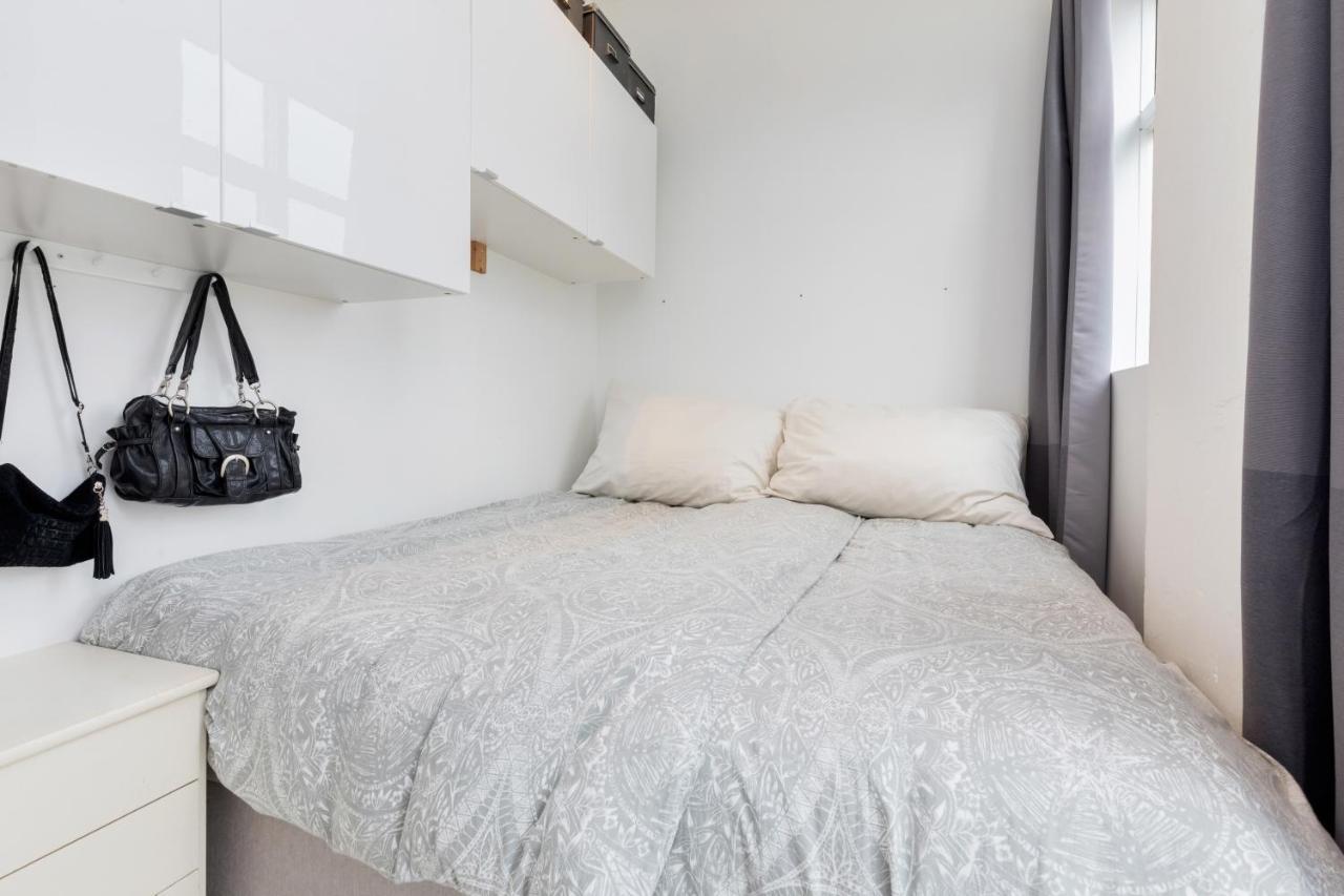 Stylish Apartment With Beautiful Views Of The River, Beach Nearby Кристиансан Екстериор снимка