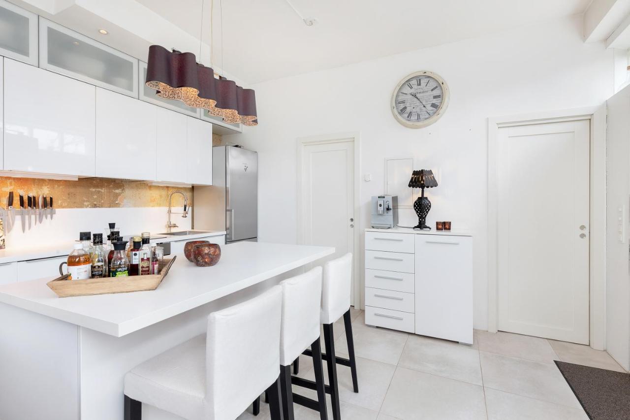 Stylish Apartment With Beautiful Views Of The River, Beach Nearby Кристиансан Екстериор снимка