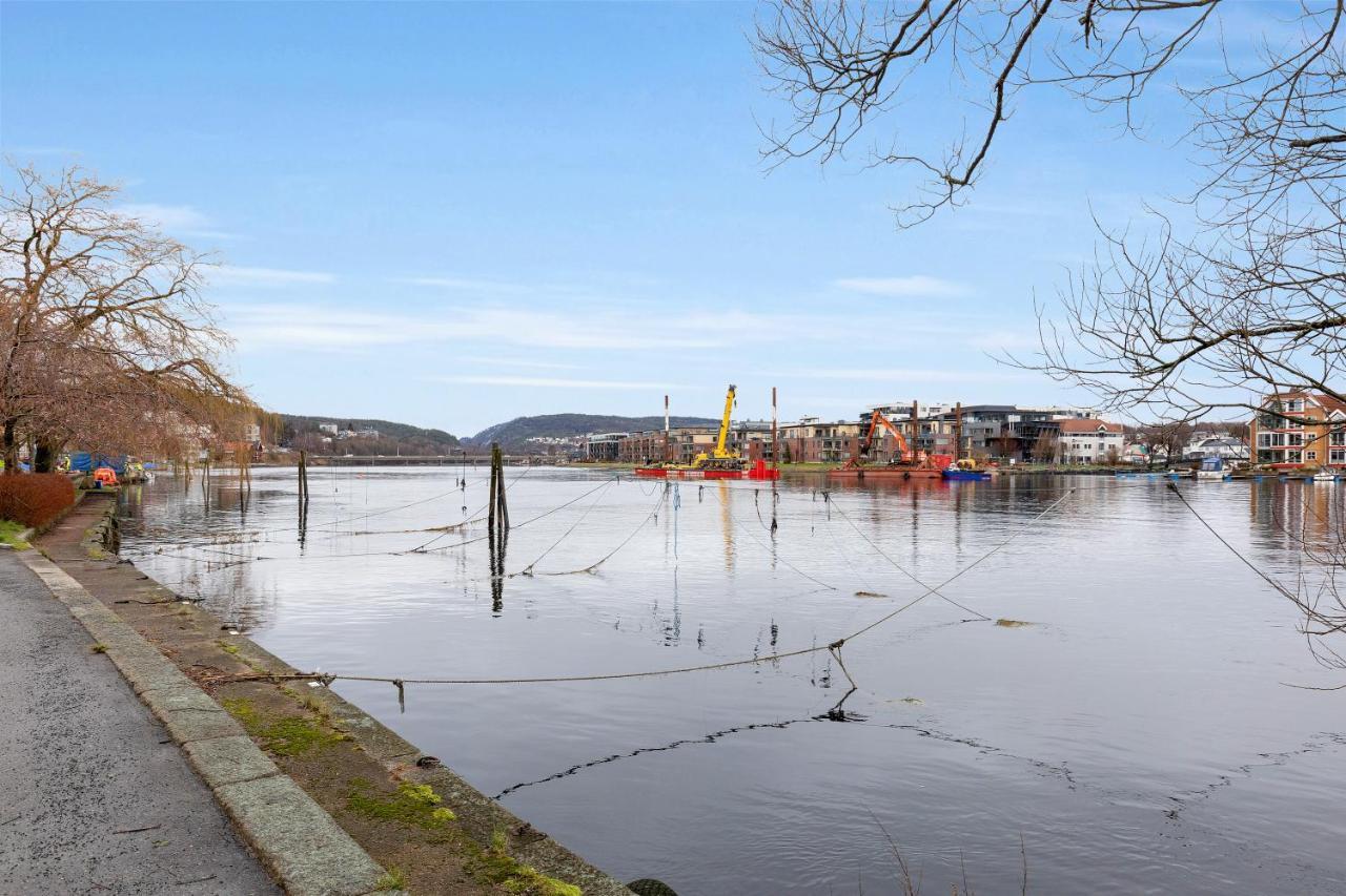 Stylish Apartment With Beautiful Views Of The River, Beach Nearby Кристиансан Екстериор снимка